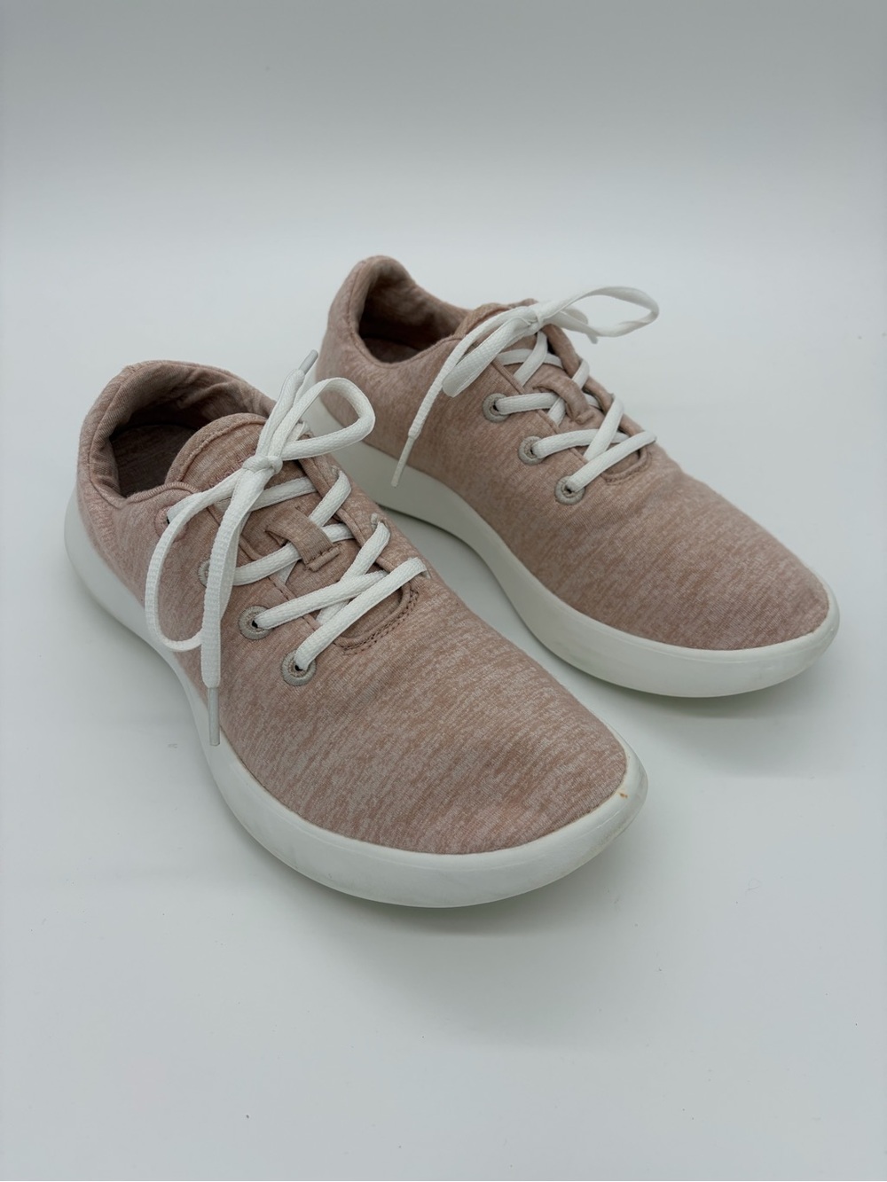 Le Mouton Classic Women's Lightweight Wool Sneakers in Light Pink - Size 9